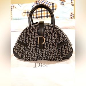 DIOR | ON SALE |
